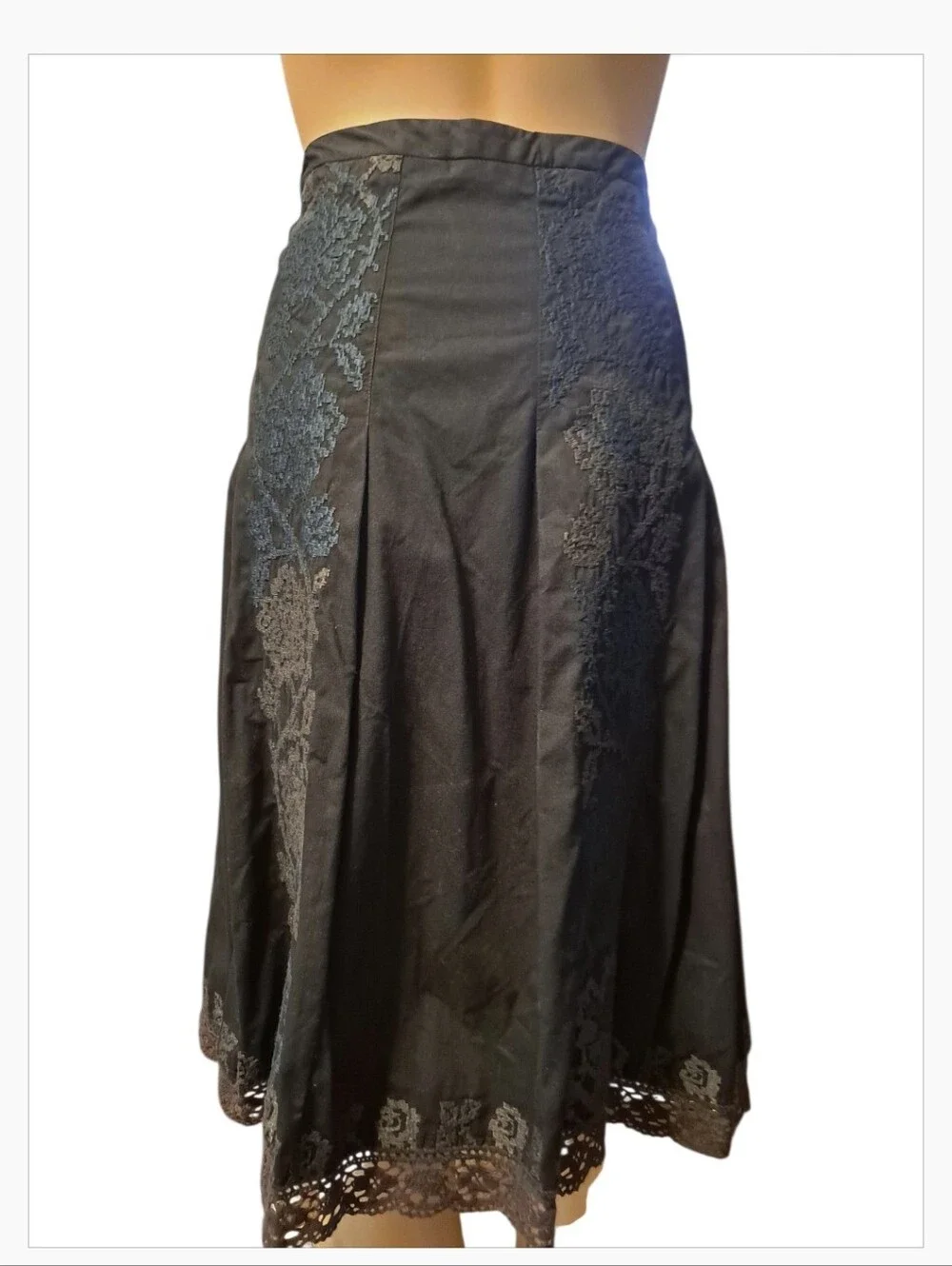 Ann Taylor Cotton Classic Navy Embroidered A-Line Skirt